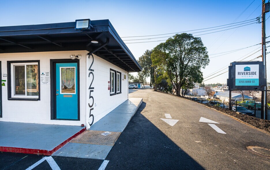 More Photos Of 2255 Bird St, Oroville Apartments For Sale