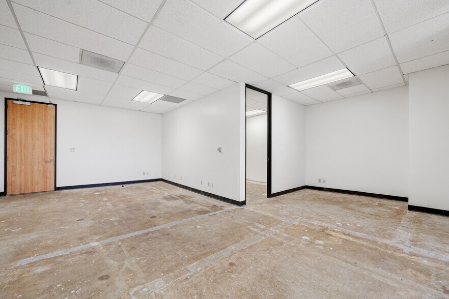 More Photos Of 2566 Overland Ave, Los Angeles Medical For Lease