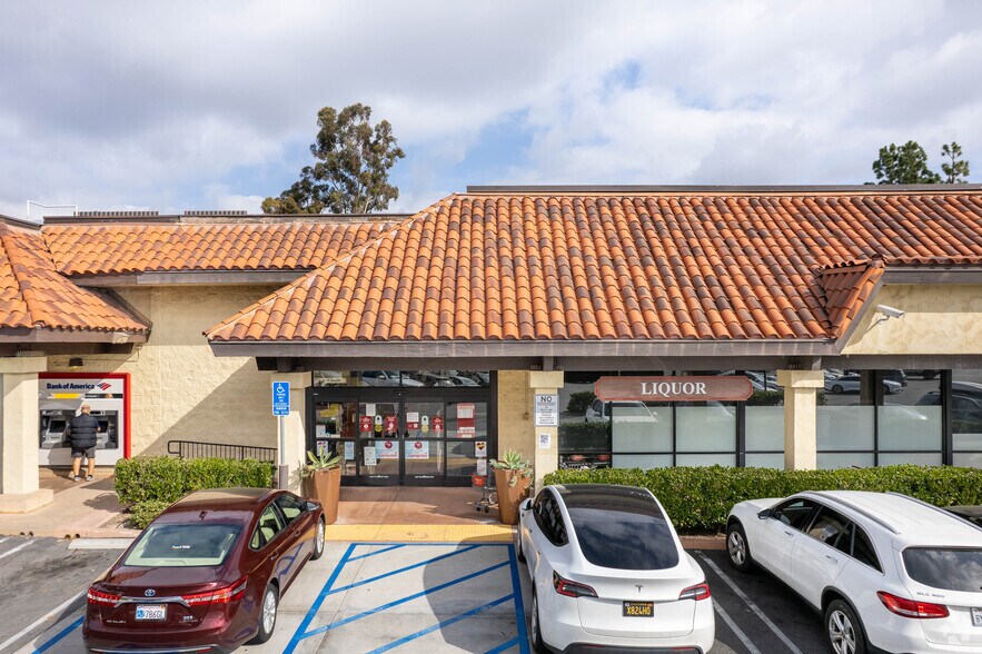 More Photos Of 26861-26911 Trabuco Rd, Mission Viejo Unknown For Lease