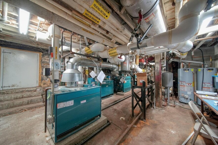 More Photos Of 201 S Jackson St, Jackson Specialty For Sale