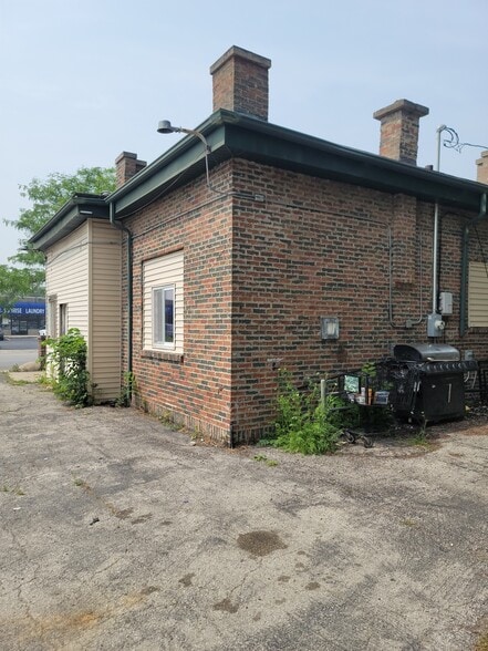 More Photos Of 409 Lake St, Maywood Freestanding For Sale