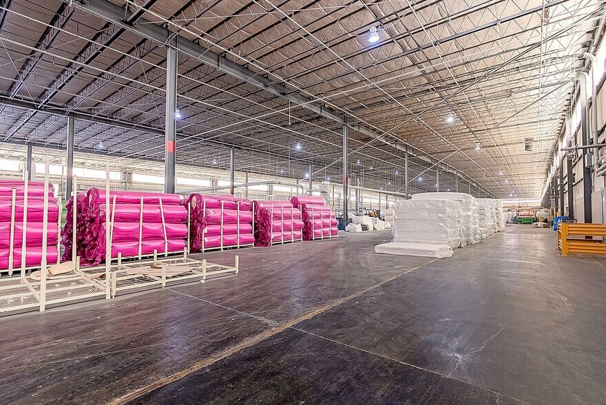 More Photos Of 2801 N Main St, San Luis Warehouse For Sale