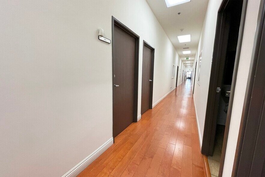 More Photos Of 3900-3912 S Broadway Pl, Los Angeles Manufacturing For Sale