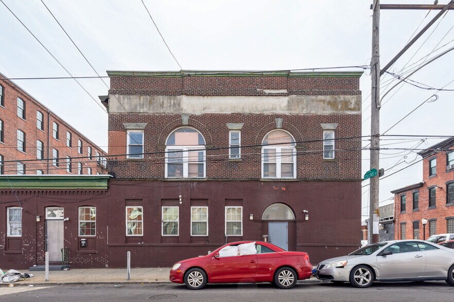 More Photos Of 3475 Collins St, Philadelphia Warehouse For Lease