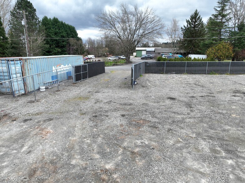 More Photos Of 104 NE 194th St, Ridgefield Contractor Storage Yard For Lease