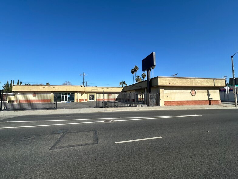 More Photos Of 509-523 E Rosecrans Ave, Compton Storefront Retail Office For Sale