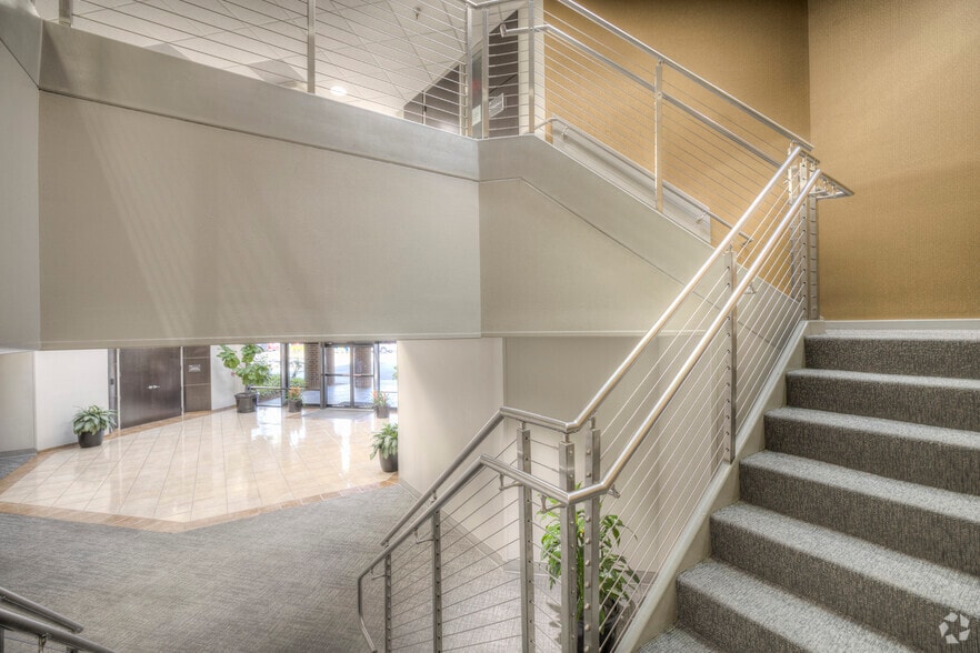 More Photos Of 14497 N Dale Mabry Hwy, Tampa Unknown For Lease