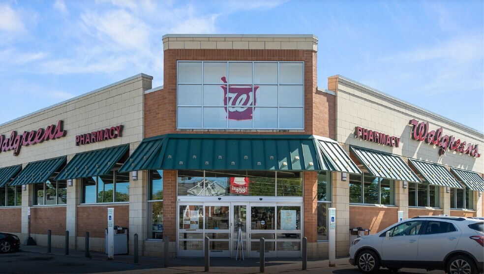 Primary Photo Of 403 S Main St, Bryan Drugstore For Sale