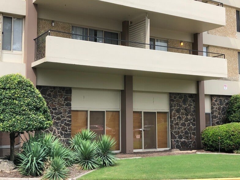 More Photos Of 505 S Perkins Rd, Memphis Apartments For Lease