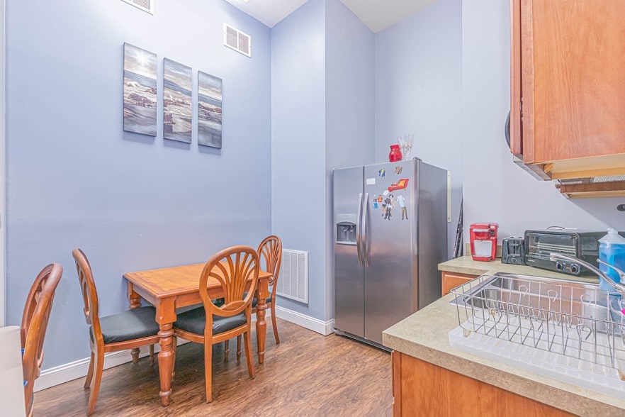 More Photos Of 110 W Indiana Ave, Deland Office For Lease