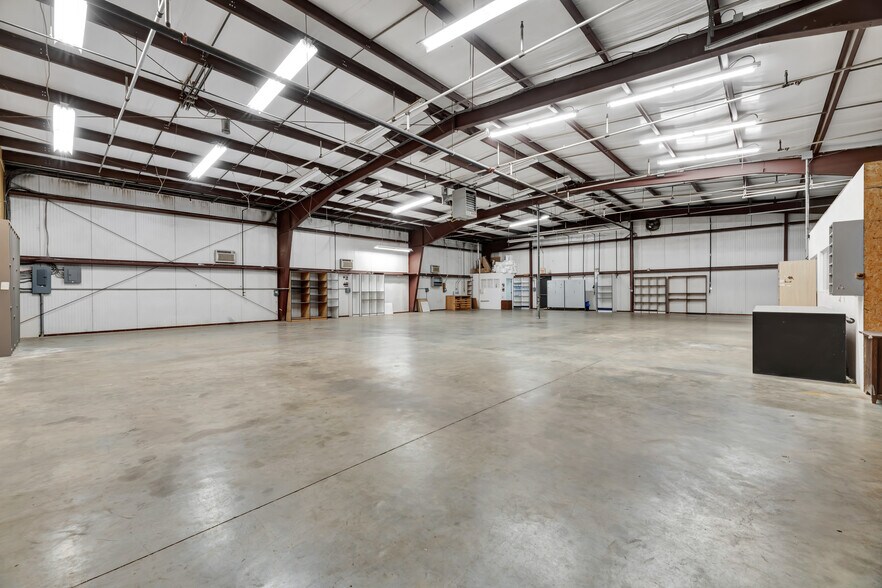 More Photos Of 73 Albe Dr, Newark Warehouse For Lease