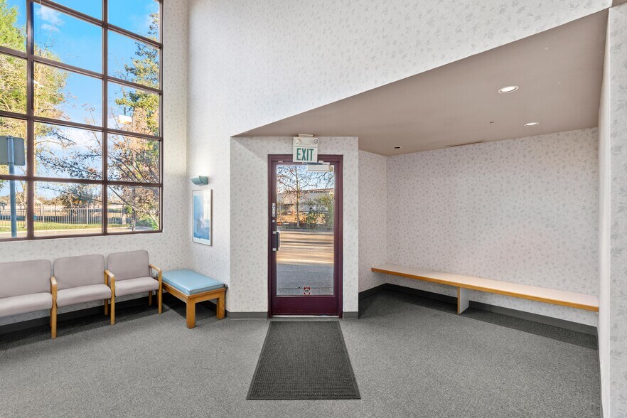 More Photos Of 5309 Carrington Cir, Stockton Healthcare For Sale