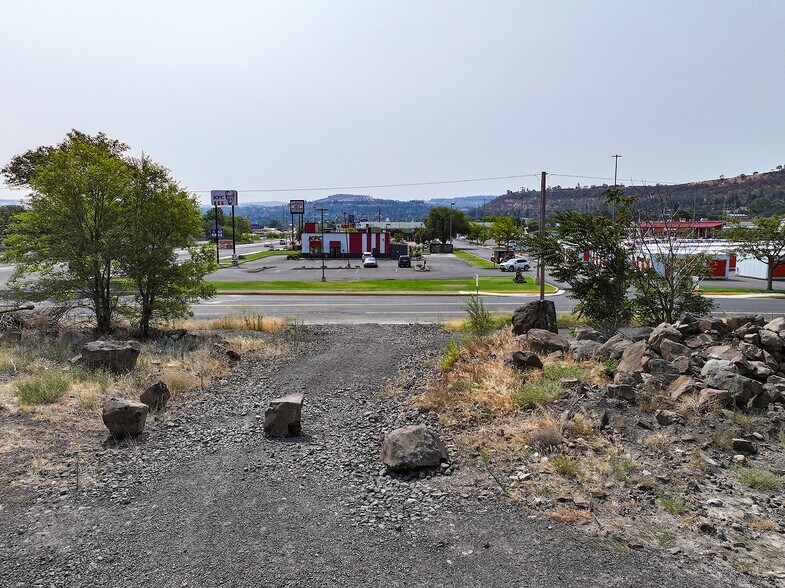 More Photos Of 707 Snipes St, The Dalles Land For Sale