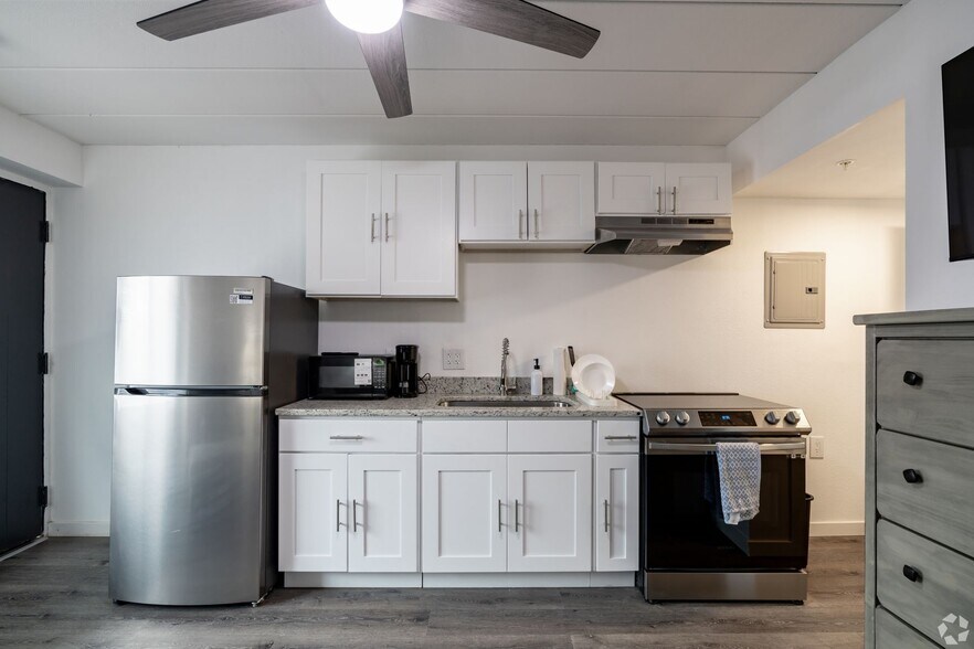 More Photos Of 1305 Washington Ave, Bay City Apartments For Sale