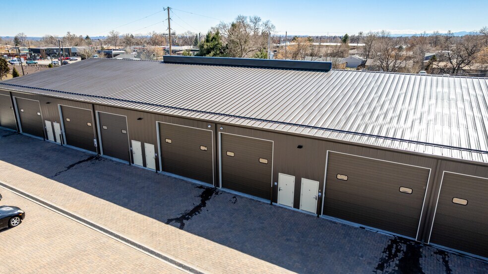 More Photos Of 560-580 Ames St, Lakewood Self Storage For Sale