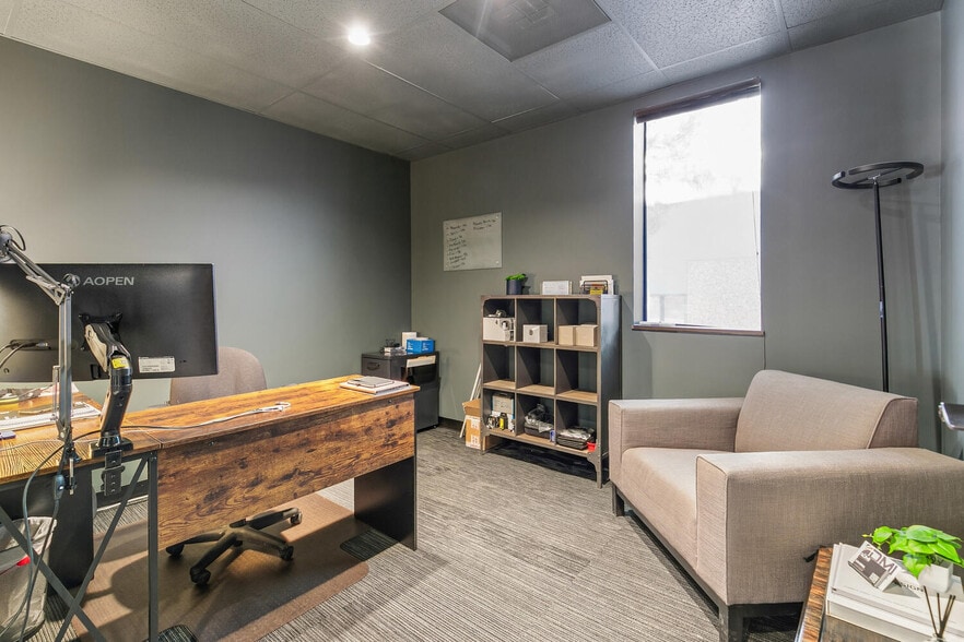 More Photos Of 7108 S Alton Way, Englewood Flex For Sale