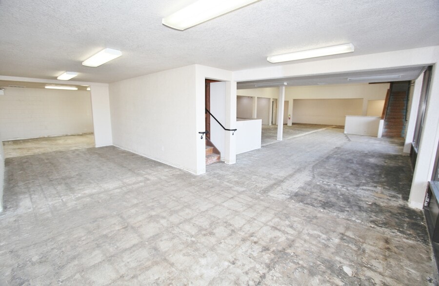 More Photos Of 2739 Castro Valley Blvd, Castro Valley Unknown For Lease