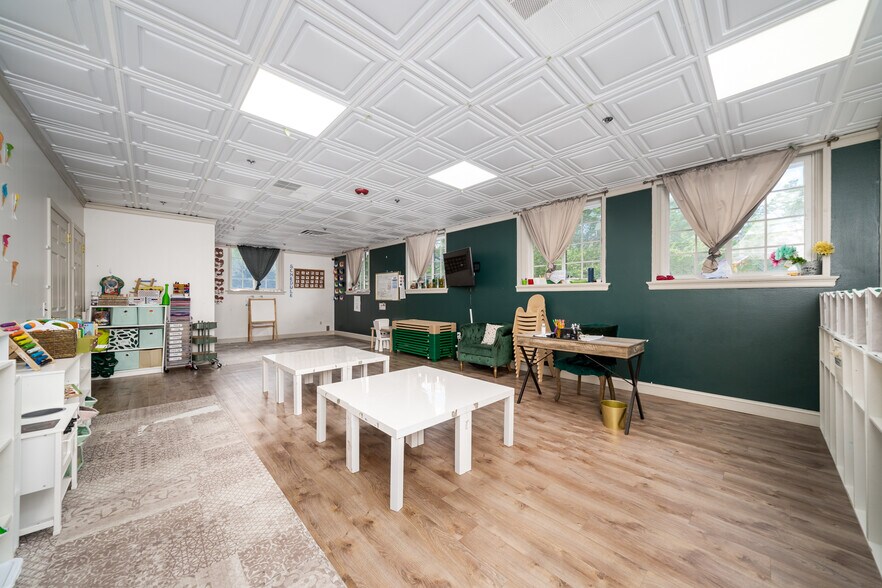 More Photos Of 36A E Midland Ave, Paramus Medical For Lease