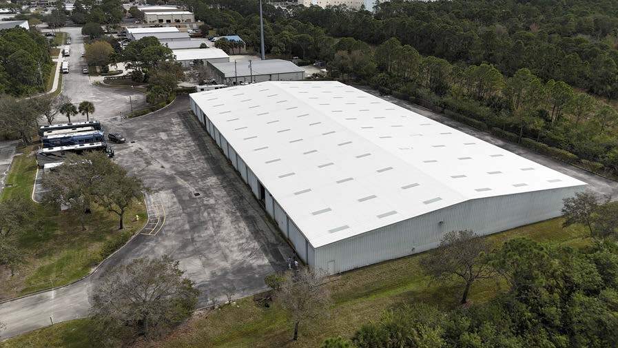More Photos Of 3161 Skyway Cir, Melbourne Warehouse For Lease