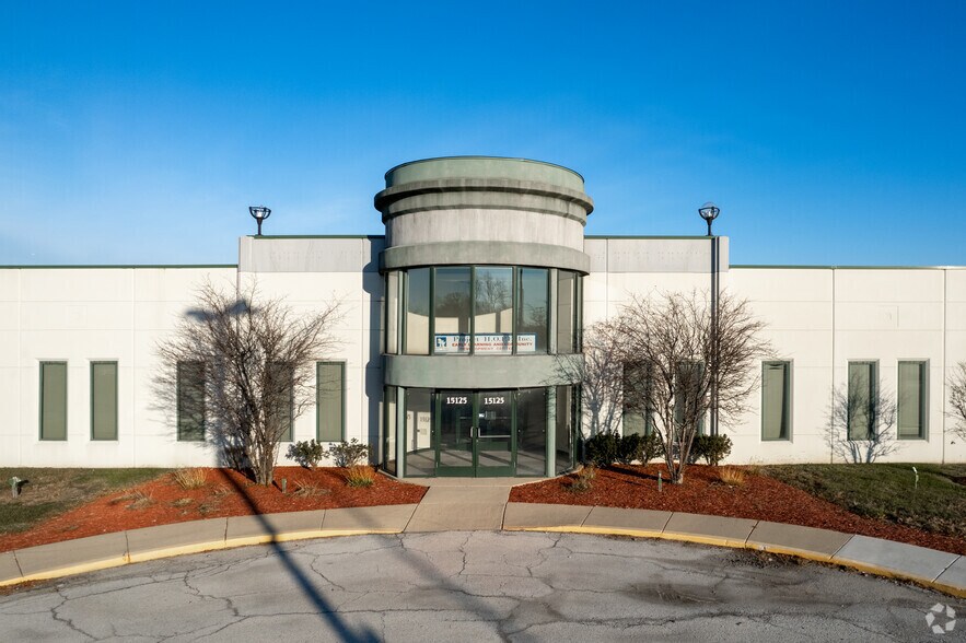 More Photos Of 15115 S Dixie Hwy, Harvey Medical For Sale