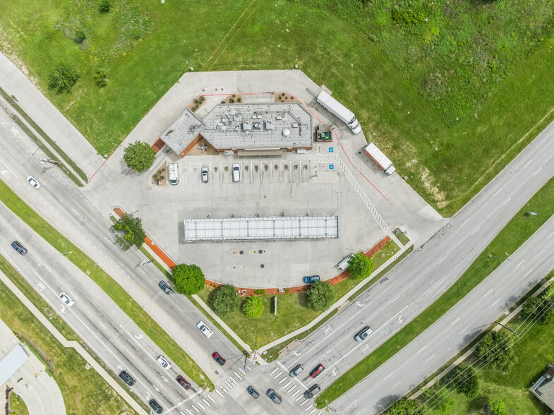 More Photos Of 5420 Altamesa Blvd, Fort Worth Service Station For Sale