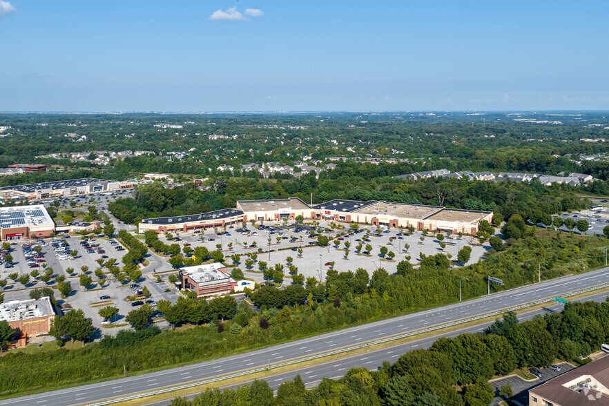 More Photos Of 6171 Columbia Crossing Cir, Columbia General Retail For Sale