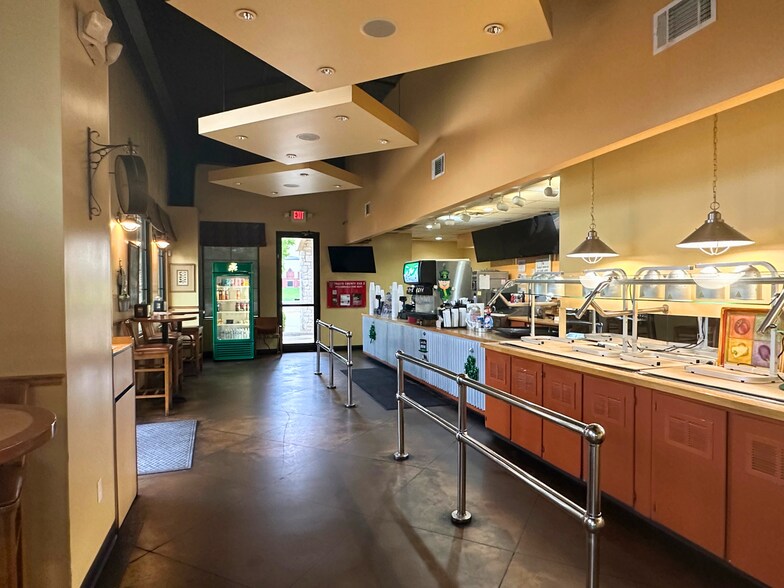 More Photos Of 1005 W Pecan St, Pflugerville Restaurant For Sale