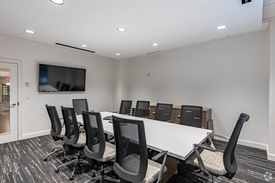 More Photos Of 1355 Peachtree St NE, Atlanta Office For Lease