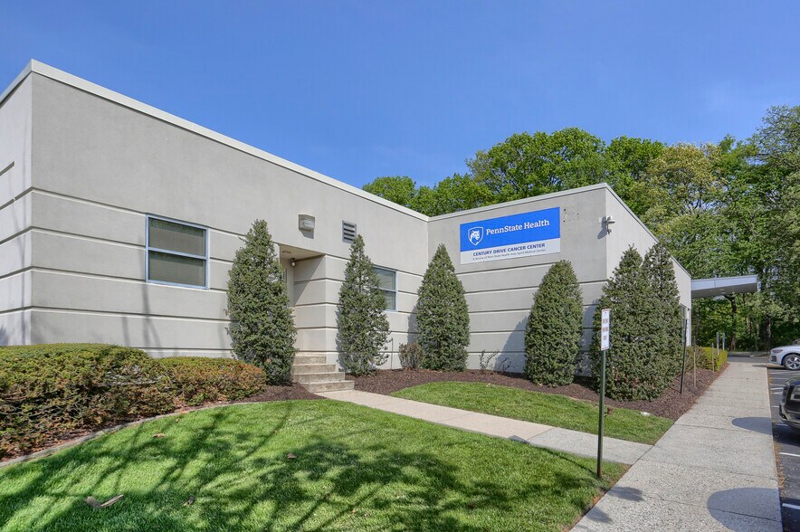 More Photos Of 880 Century Dr, Mechanicsburg Medical For Lease