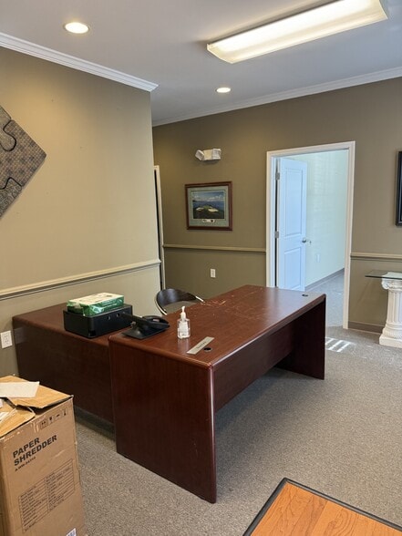 More Photos Of 232 Aldey Way, Greenville Office For Lease