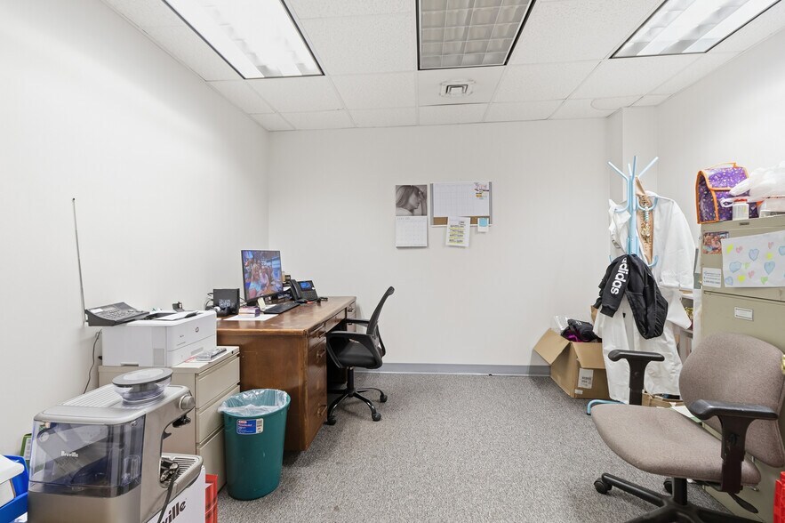 More Photos Of 105 Duncan Rd, Marlinton Office For Sale