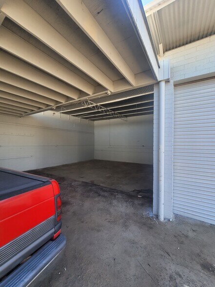 More Photos Of 19 E Vine St, Mesa Service For Lease