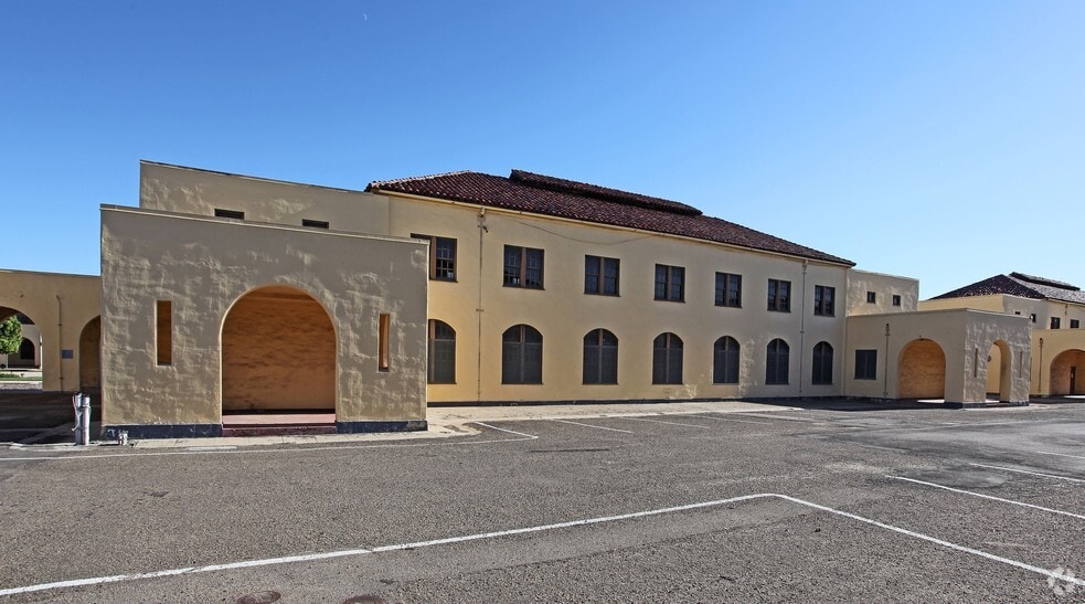 More Photos Of 2820 Historic Decatur Rd, San Diego Unknown For Lease