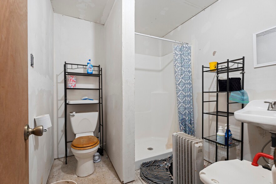 More Photos Of 40082 County Road 591, Jay Apartments For Sale