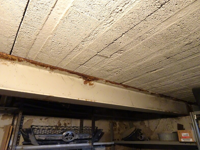 More Photos Of 4261 Chicago Ave, Minneapolis Auto Repair For Sale