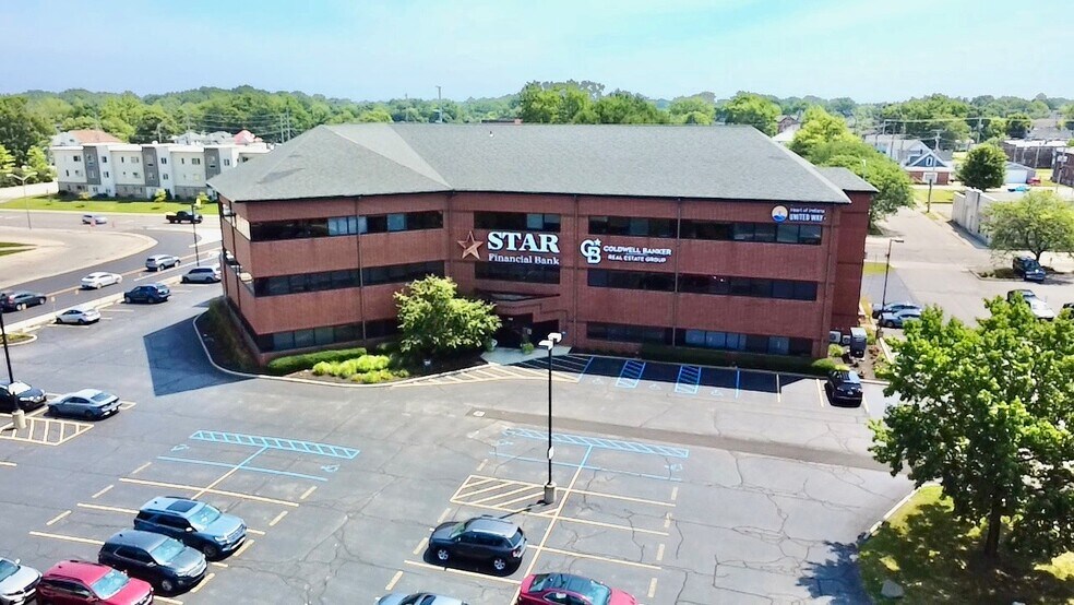 More Photos Of 400 N High St, Muncie Office For Sale
