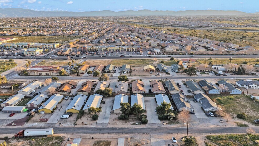 More Photos Of 14025 Spruce St, Hesperia Apartments For Sale