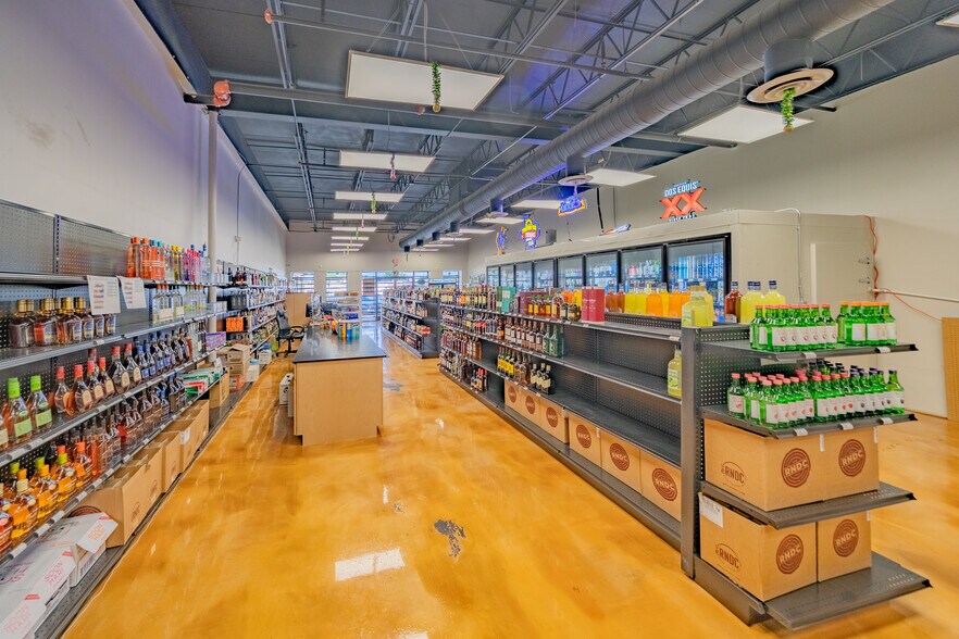 More Photos Of 3708-3722 E Rosedale St, Fort Worth Freestanding For Sale