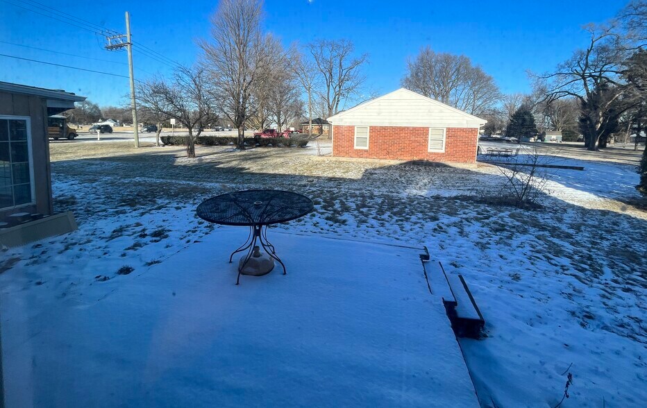 More Photos Of 260 Calumet St, Oswego Office For Sale