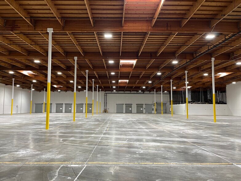 More Photos Of 1050 E Grant Line Rd, Tracy Warehouse For Lease