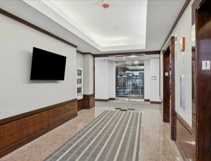 More Photos Of 1660 Feehanville Dr, Mount Prospect Medical For Sale