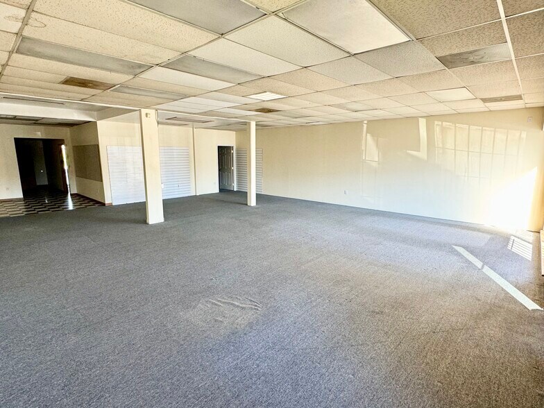 More Photos Of 7210-7242 Nathan Ct, Manassas General Retail For Lease