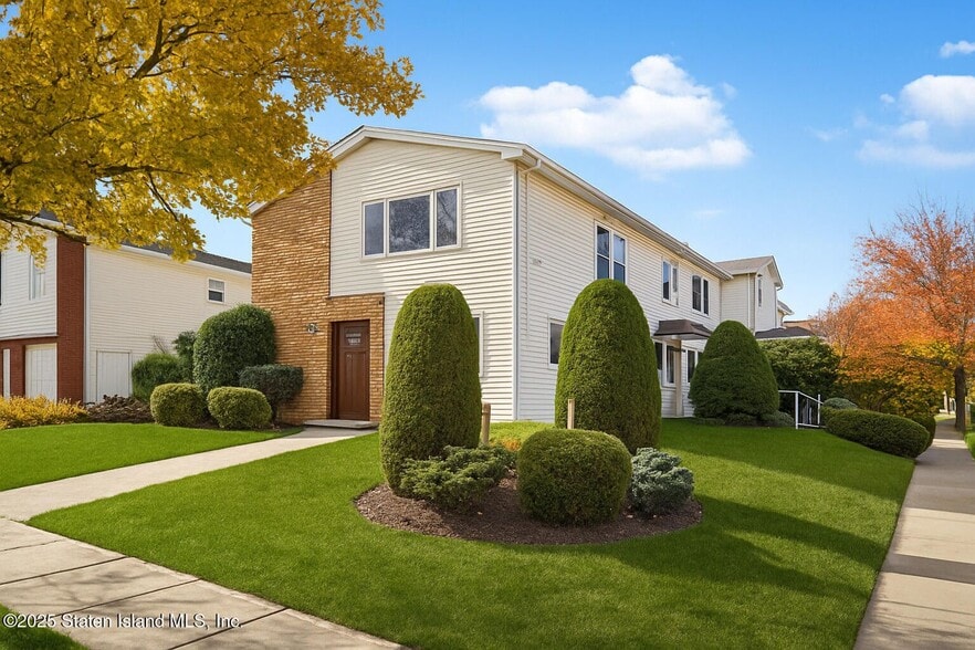 More Photos Of 54 Preston Ave, Staten Island Healthcare For Sale