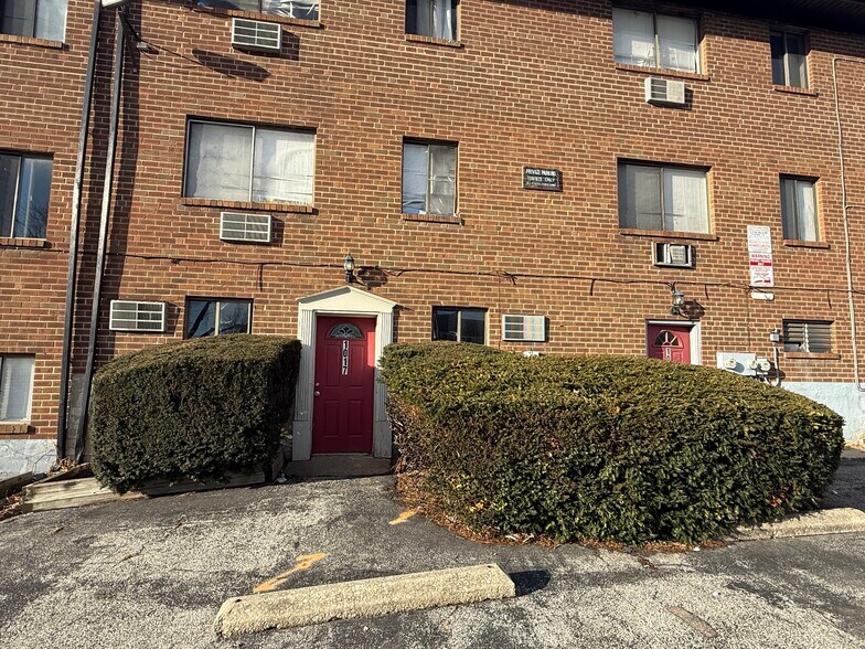 More Photos Of 1007-1023 Bullock Ave, Lansdowne Apartments For Sale