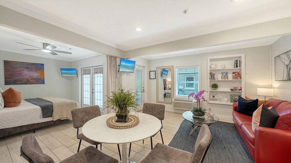 More Photos Of 5610 AVENIDA DEL MARE, Sarasota Specialty For Sale