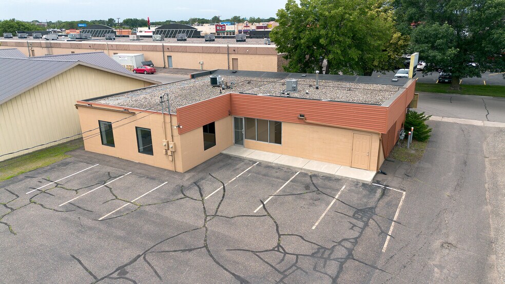 More Photos Of 20 S 32nd Ave S, Saint Cloud Office For Sale