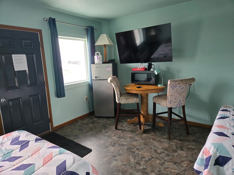 More Photos Of 300 Highway 7, Clara City Hotel For Sale