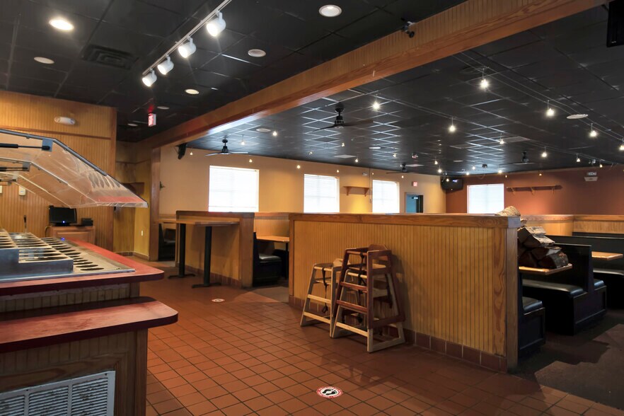 More Photos Of 1152 Tamiami Trl, Port Charlotte Restaurant For Sale