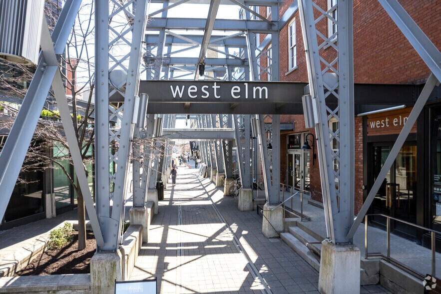 More Photos Of 109 Atlantic Ave, Toronto Office For Lease