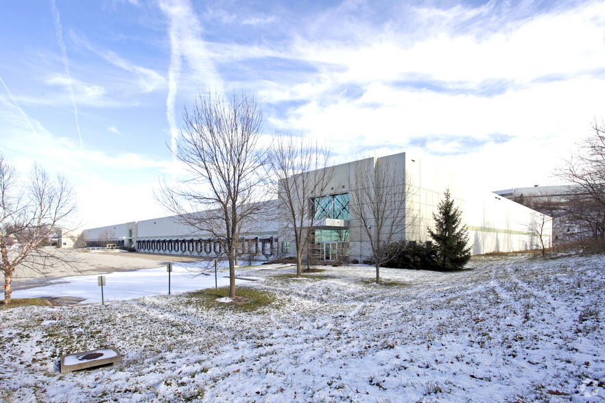 Primary Photo Of 3100-3144 Corporate Exchange Ct, Bridgeton Distribution For Lease